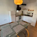 Rosa Apartment *